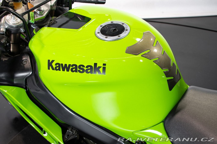 Kawasaki ZX ZX-7R NINJA 1999