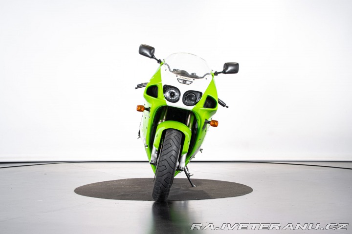 Kawasaki ZX ZX-7R NINJA 1999
