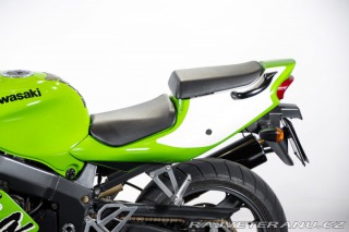Kawasaki ZX ZX-7R NINJA 1999