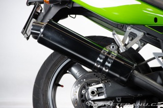 Kawasaki ZX ZX-7R NINJA 1999