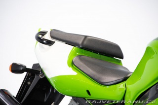 Kawasaki ZX ZX-7R NINJA 1999