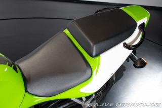 Kawasaki ZX ZX-7R NINJA 1999