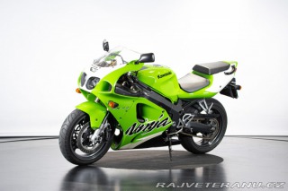Kawasaki ZX ZX-7R NINJA 1999