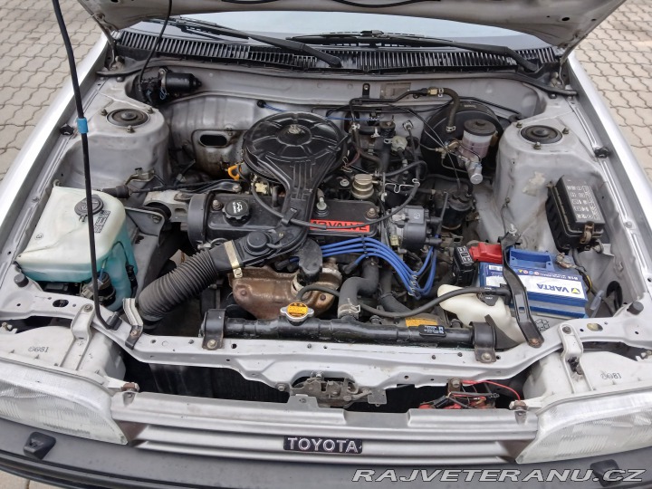 Toyota Corolla E9 1990