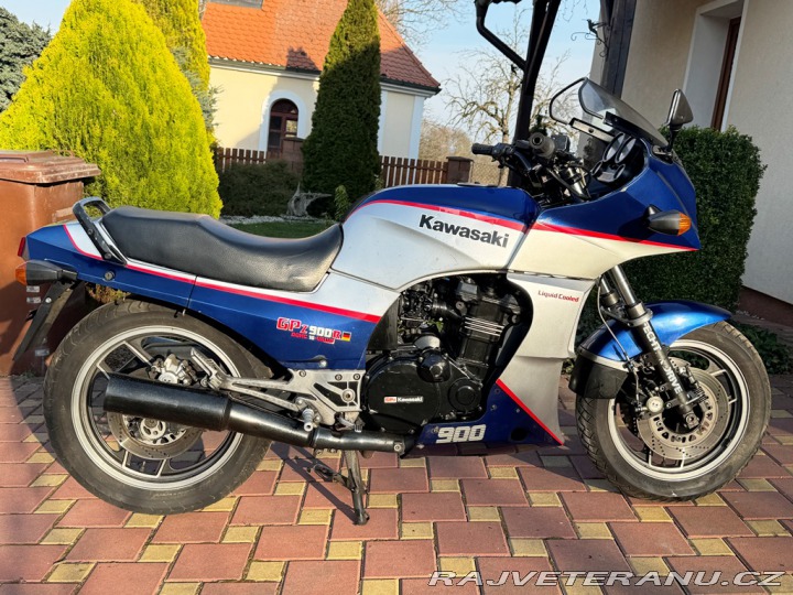 Kawasaki GPZ 900R, 1987 1987