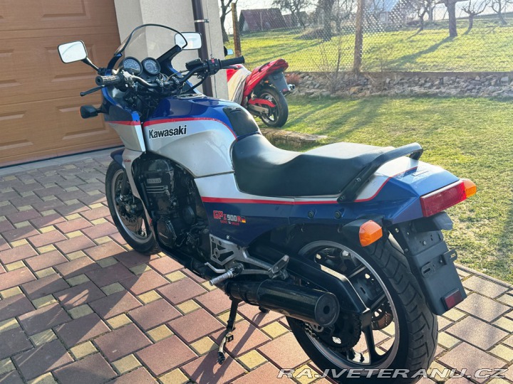 Kawasaki GPZ 900R, 1987 1987