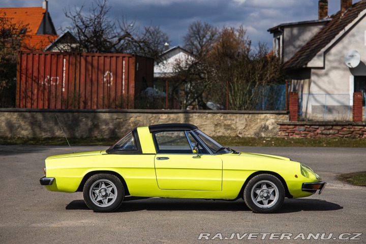 Alfa Romeo Spider Targa 1974