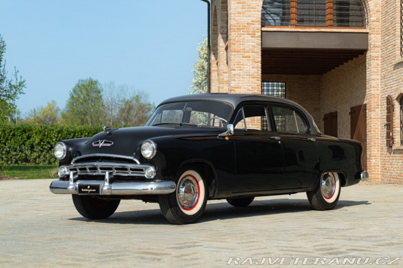Dodge Ostatní modely V-EIGHT