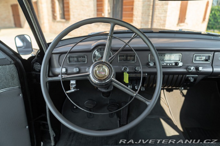 Dodge Ostatní modely V-EIGHT 1953