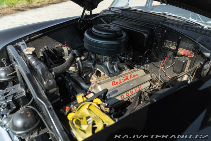 Dodge Ostatní modely V-EIGHT 1953