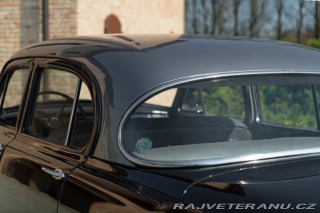 Dodge Ostatní modely V-EIGHT 1953