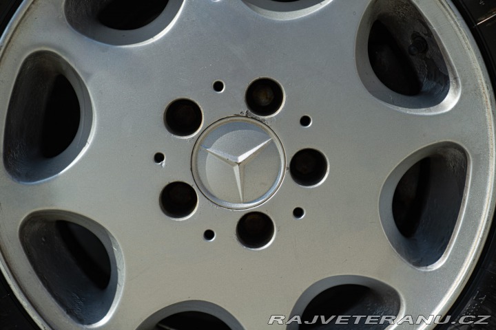 Mercedes-Benz 300 CE 1988