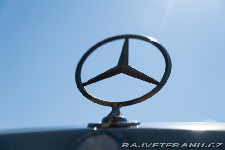 Mercedes-Benz 300 CE 1988