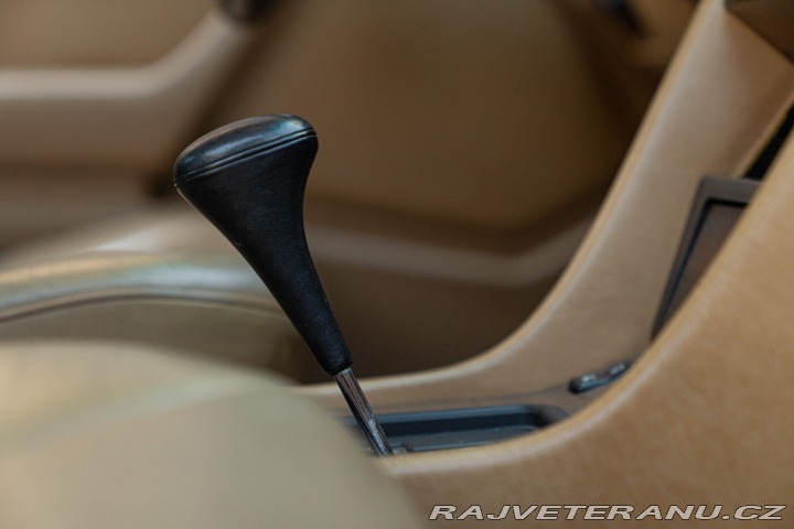 Mercedes-Benz 300 CE 1988