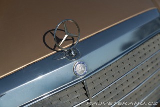 Mercedes-Benz 300 CE 1988