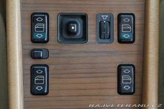 Mercedes-Benz 300 CE 1988