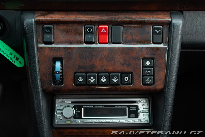 Mercedes-Benz 320 E 1993