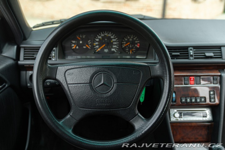 Mercedes-Benz 320 E 1993