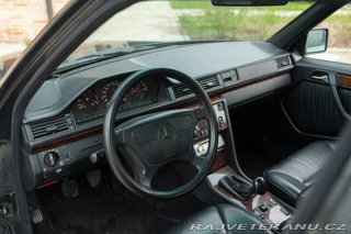 Mercedes-Benz 320 E 1993