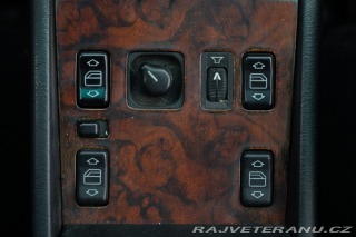 Mercedes-Benz 320 E 1993