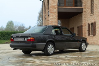 Mercedes-Benz 320 E 1993