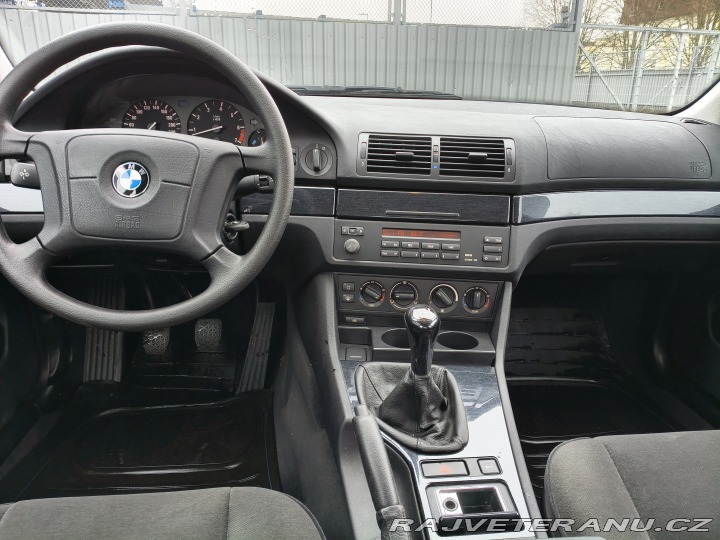 BMW 5 520 e39 6 valec 1996