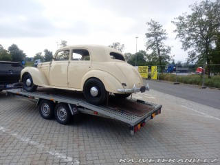 Mercedes-Benz 220 W187 1952