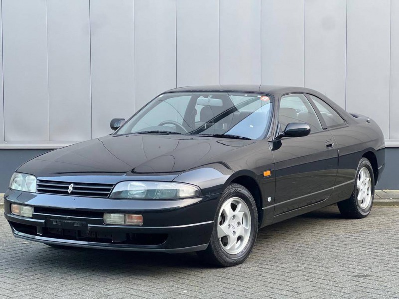 Nissan Skyline R33 GT