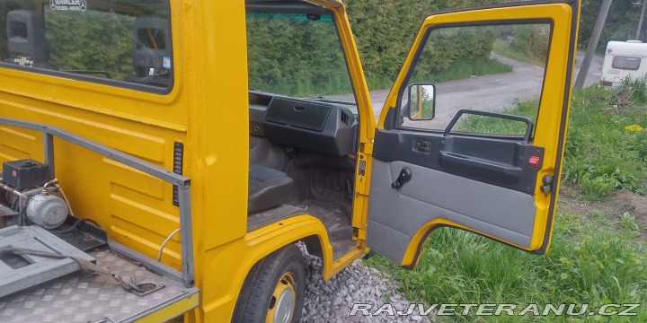 Mercedes-Benz Ostatní modely MB100D odtahovka 1992
