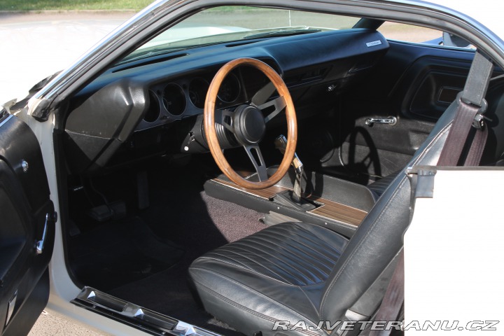 Dodge Challenger R/T clone, 440, manuál 1970
