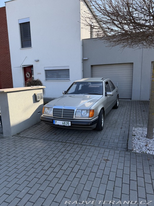 Mercedes-Benz 200 W124