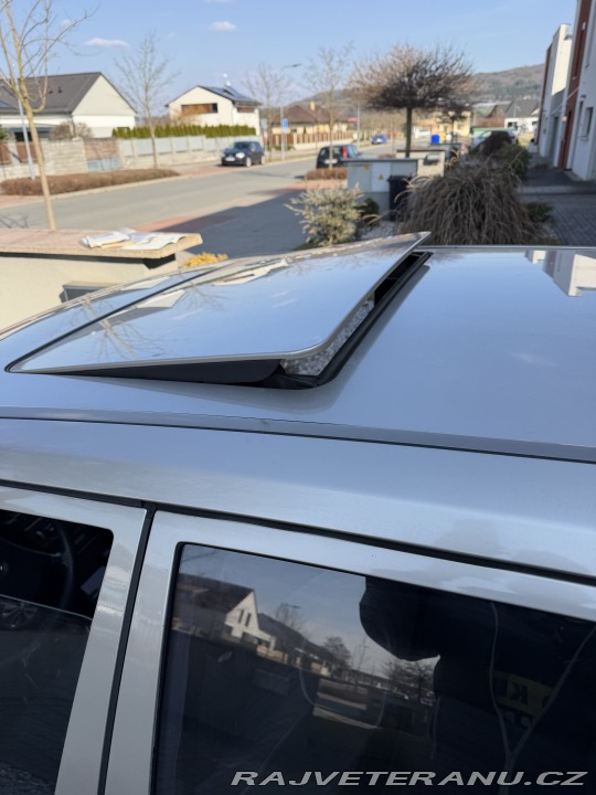 Mercedes-Benz 200 W124 1990