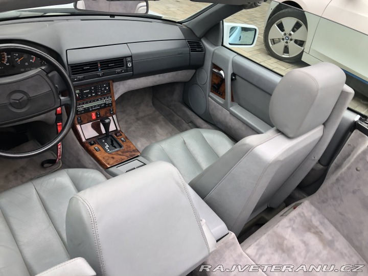 Mercedes-Benz SL 300, 24 1990