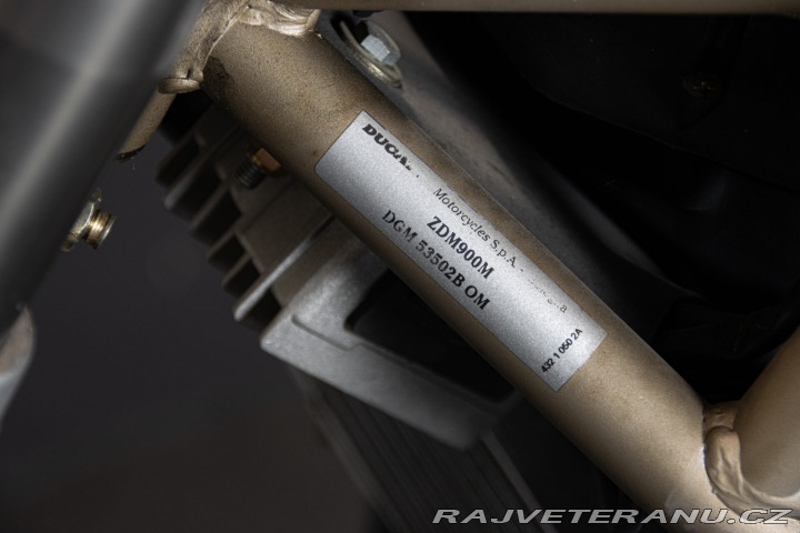 Ducati 900 MONSTER M 900 CLUB ITALIA 1996