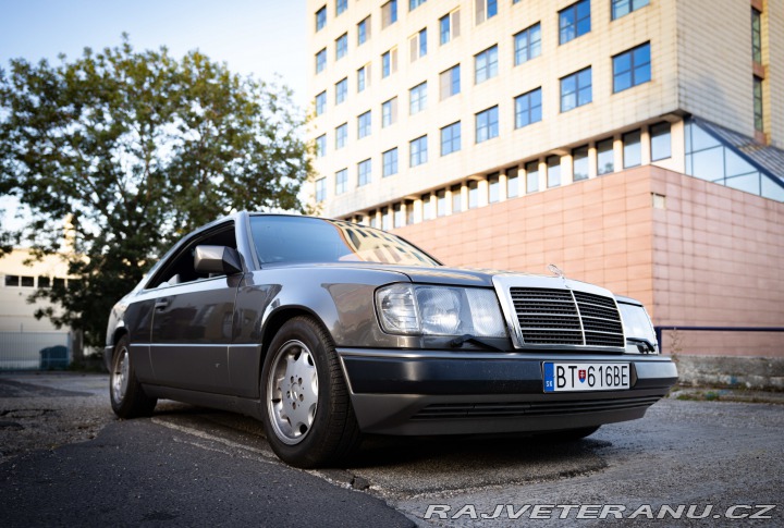 Mercedes-Benz C 124 1989