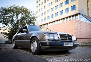 Mercedes-Benz C 124 1989