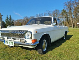 Volha GAZ-24 Sedan