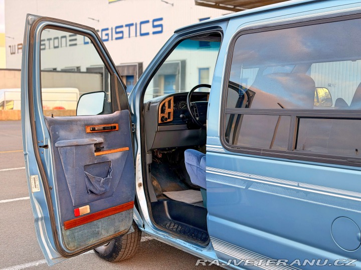 Ford Econoline E-150 5.0 V8 1993