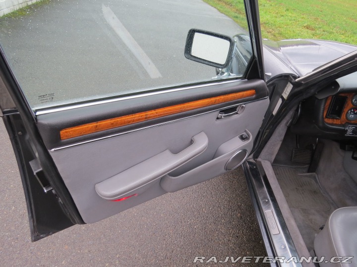 Daimler Double-Six V12 5.3 1994