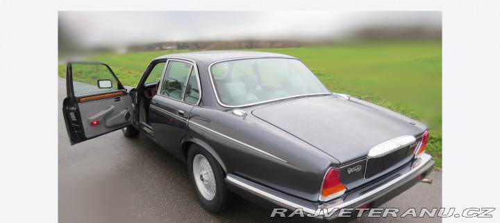 Daimler Double-Six V12 5.3 1994