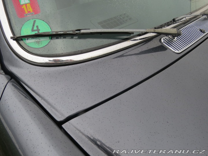 Daimler Double-Six V12 5.3 1994