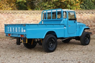Toyota Land Cruiser BJ45 LWB Pickup 1982
