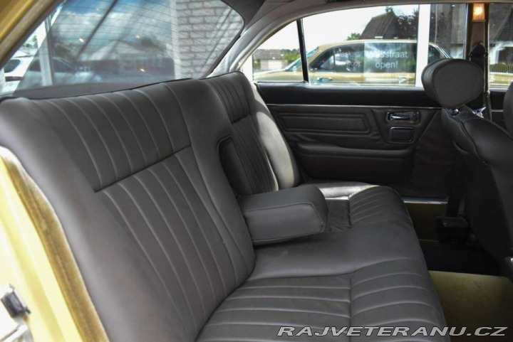 Daimler Ostatní modely Double Six 5.3 V12 1975