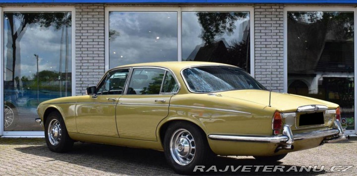 Daimler Ostatní modely Double Six 5.3 V12 1975
