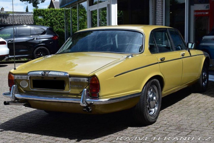 Daimler Ostatní modely Double Six 5.3 V12 1975