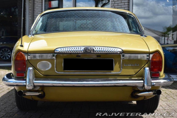 Daimler Ostatní modely Double Six 5.3 V12 1975