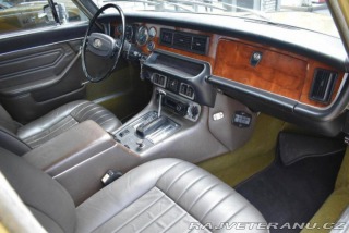 Daimler Ostatní modely Double Six 5.3 V12 1975