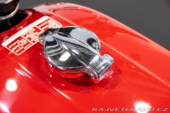 Honda Ostatní modely 400 SUPER SPORT 1975