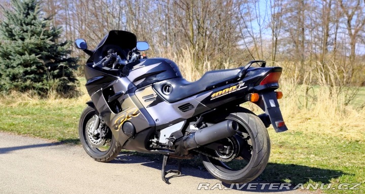 Honda CBR 1000 F SC24 Dual CBS 1996