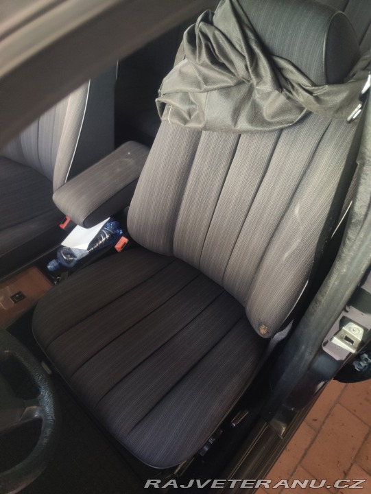 Mercedes-Benz 230  1987